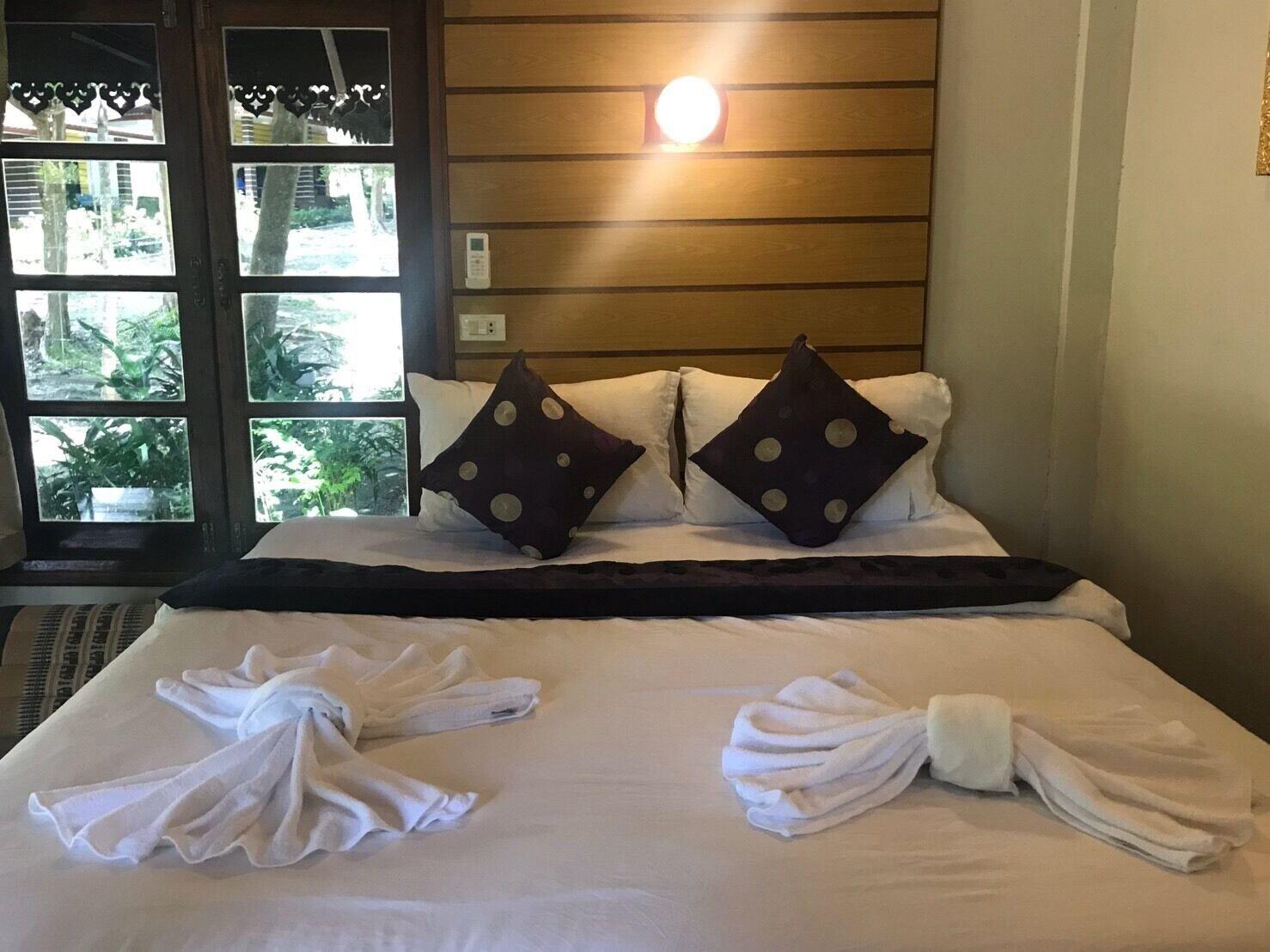 Lipe Sunset Forest Resort Exterior photo